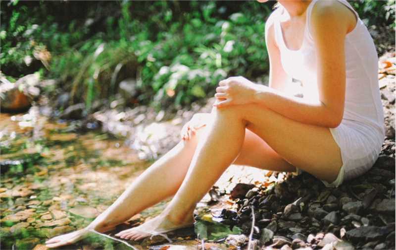 高清清纯美女林间唯美图册