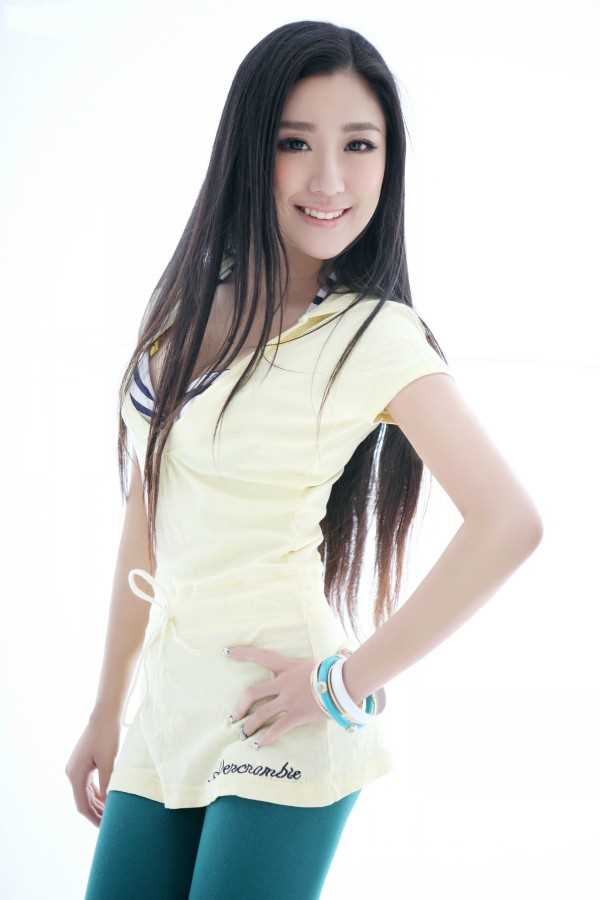 特别专辑刘雨维清纯可人高清照图片