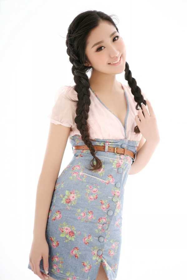 特别专辑刘雨维清纯可人高清照图片