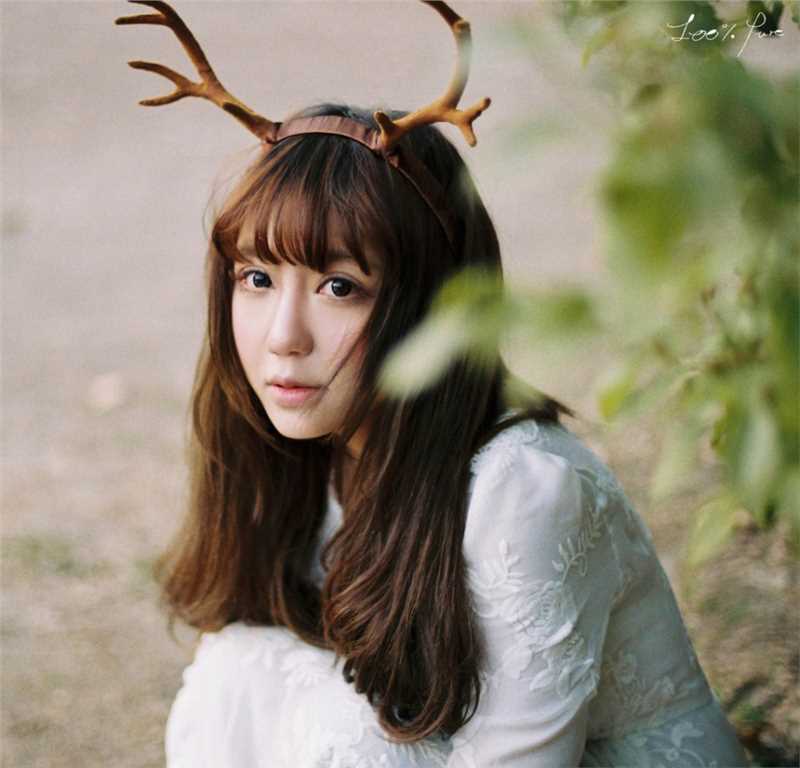 优质清纯长裙女孩户外拍摄相册