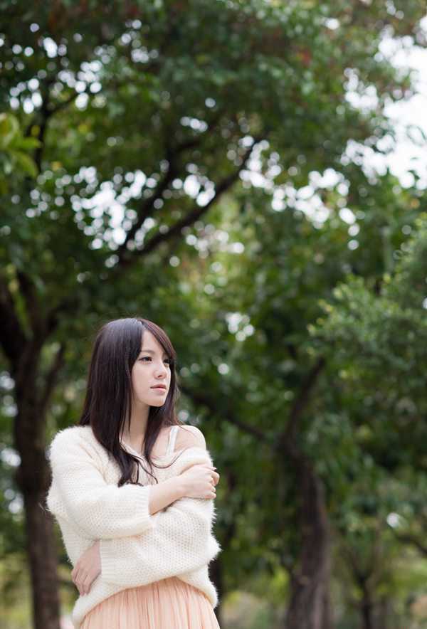 特别专辑清纯美女林若恩高清迷人外拍图片