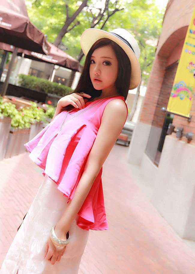 最新街拍靓丽时尚清纯美女高清壁纸