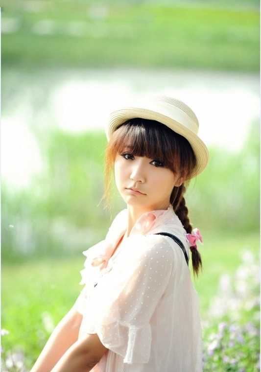 最全90后清纯美女户外相册