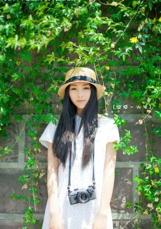 最全90后清纯美女户外相册