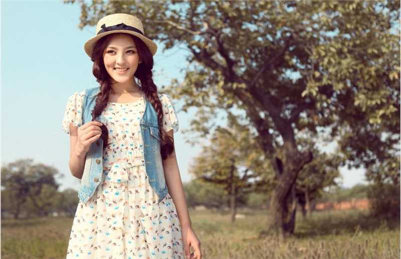 特别专辑初秋清纯美女户外迷人图片