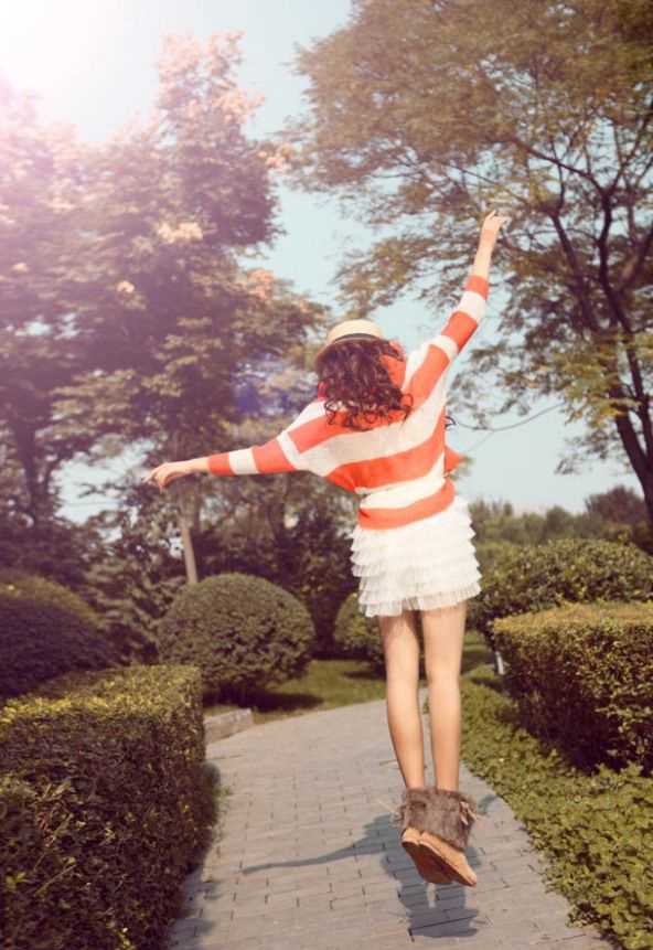 特别专辑初秋清纯美女户外迷人图片