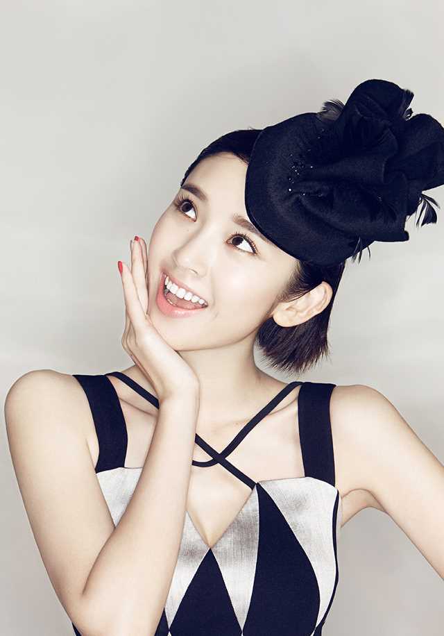 最全清纯美女唐艺昕俏皮可人照相册