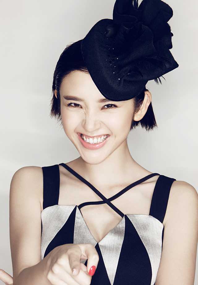 最全清纯美女唐艺昕俏皮可人照相册