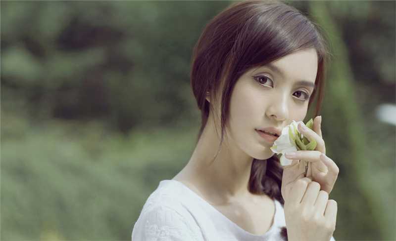 精选夏日清纯美女户外集图册