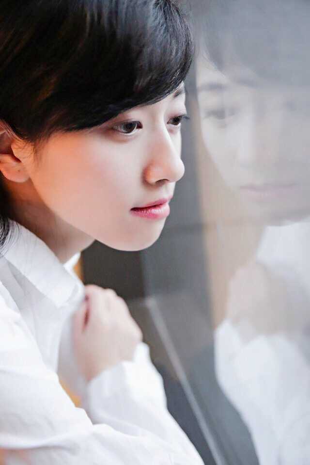 最新清纯美女语希范私房大片壁纸