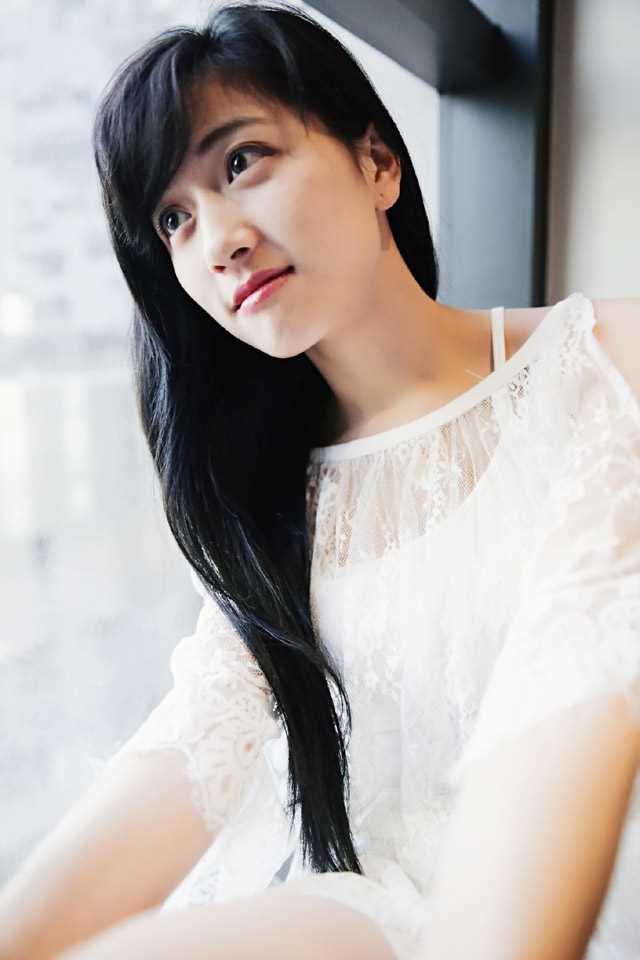 最新清纯美女语希范私房大片壁纸