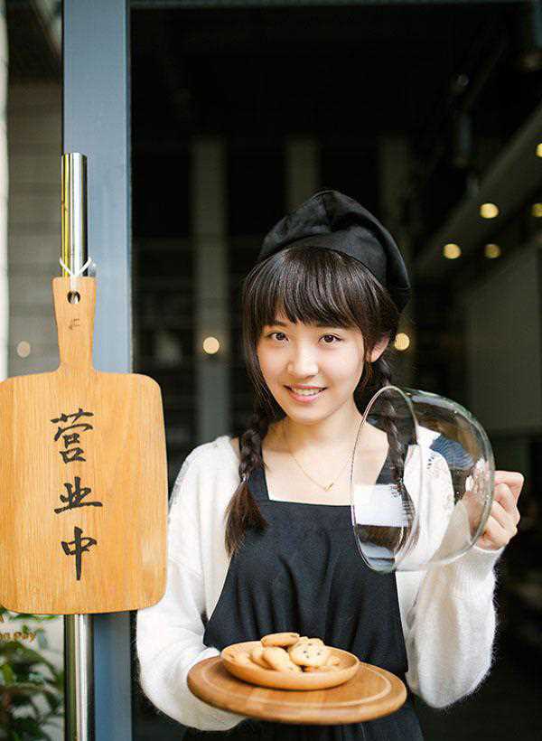 特别专辑清纯可爱少女室内大片