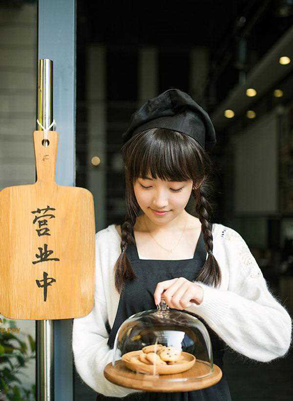 特别专辑清纯可爱少女室内大片