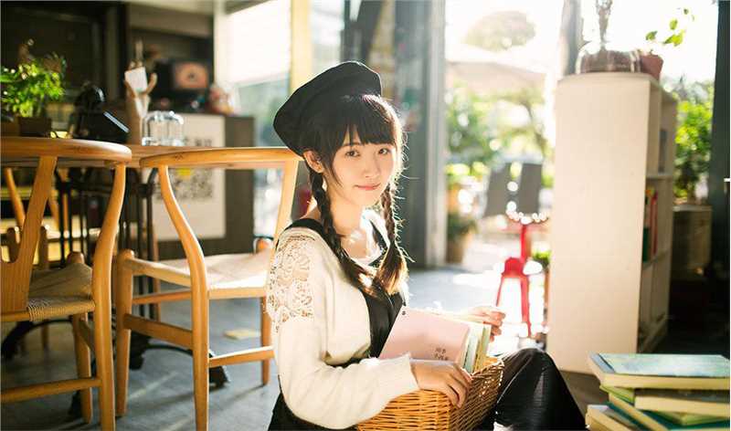 特别专辑清纯可爱少女室内大片