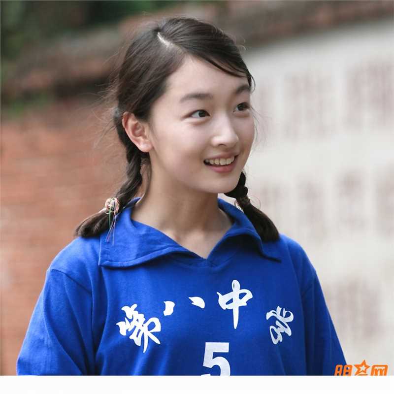 最新小清新周冬雨清纯迷人高清壁纸