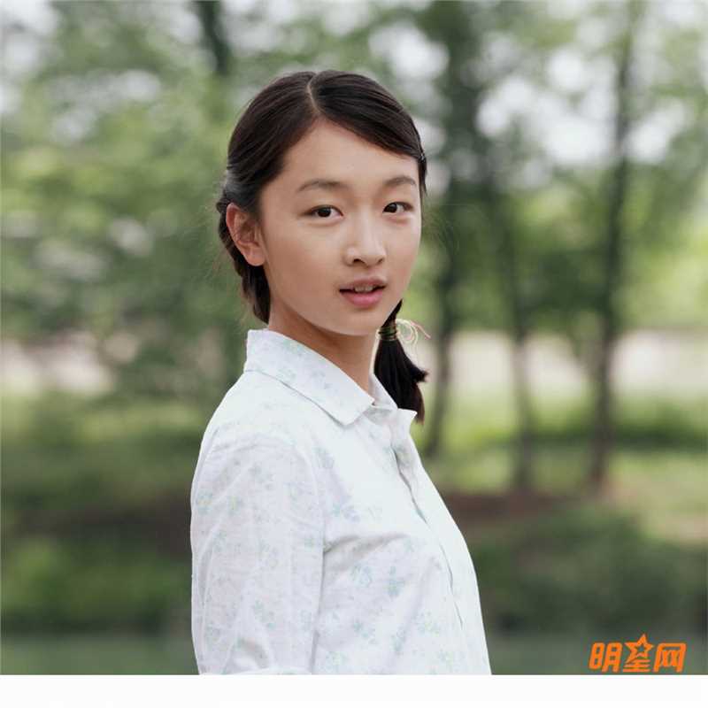 最新小清新周冬雨清纯迷人高清壁纸