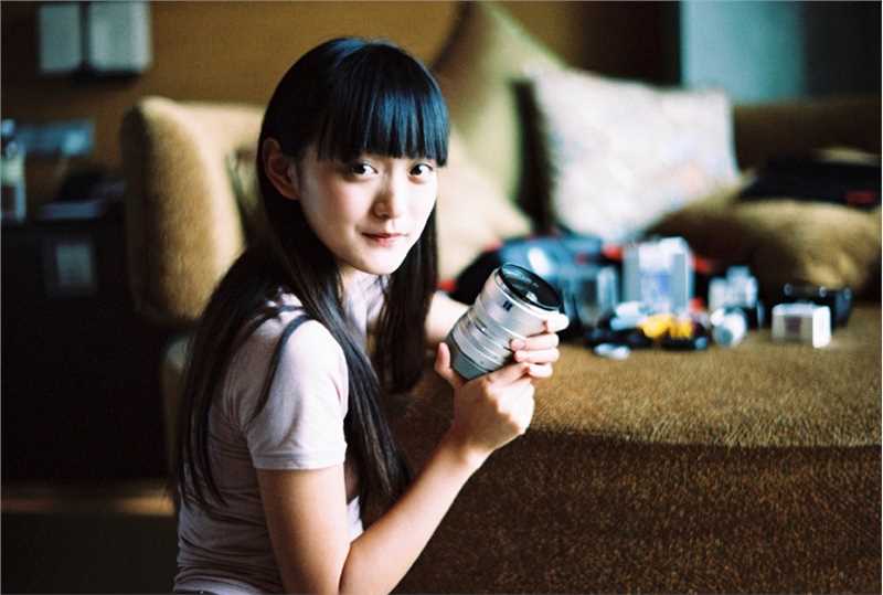 最全清纯美女何泓姗居家拍摄壁纸