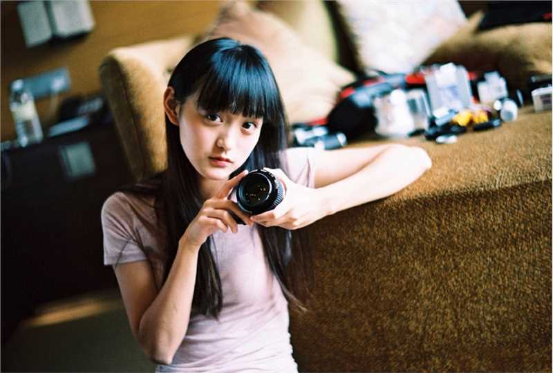 最全清纯美女何泓姗居家拍摄壁纸