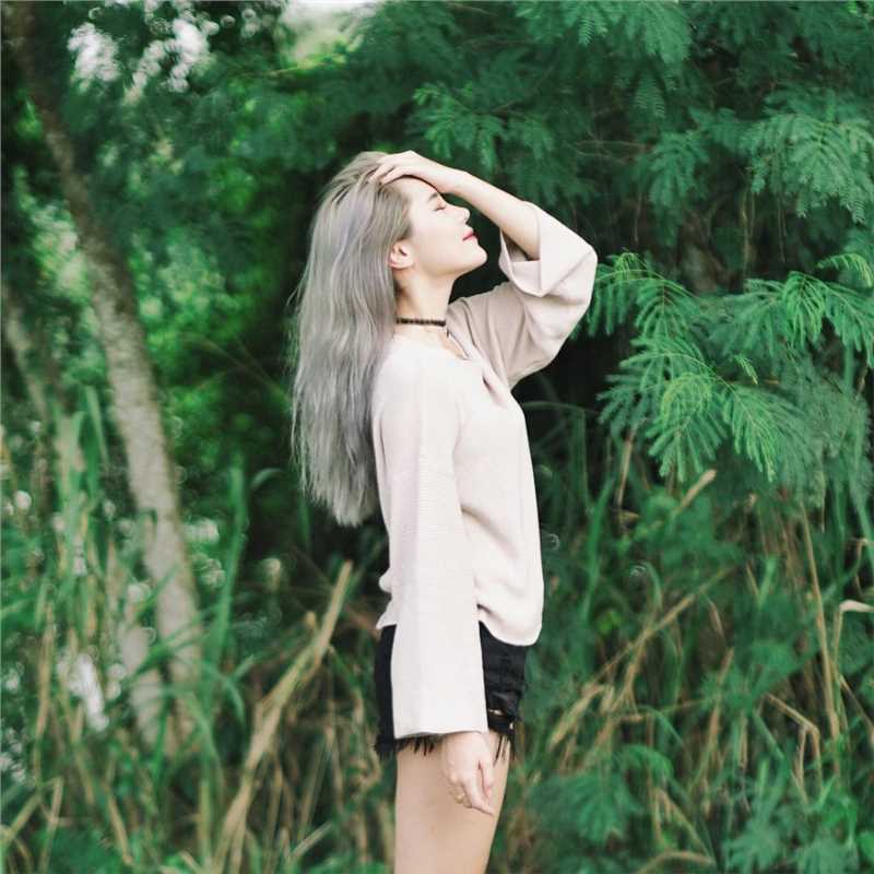 优质新加坡车模Aylna泳衣私房照秀美好身材相册