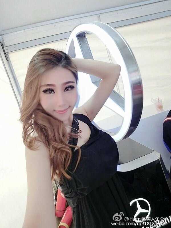 优质美女车模Haimi微博私房照妩媚迷人相册