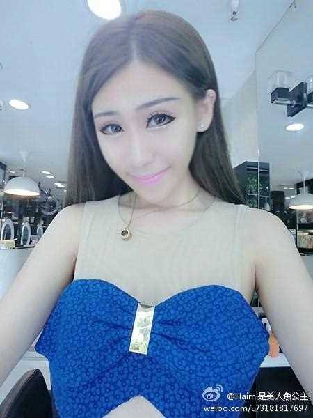 优质美女车模Haimi微博私房照妩媚迷人相册