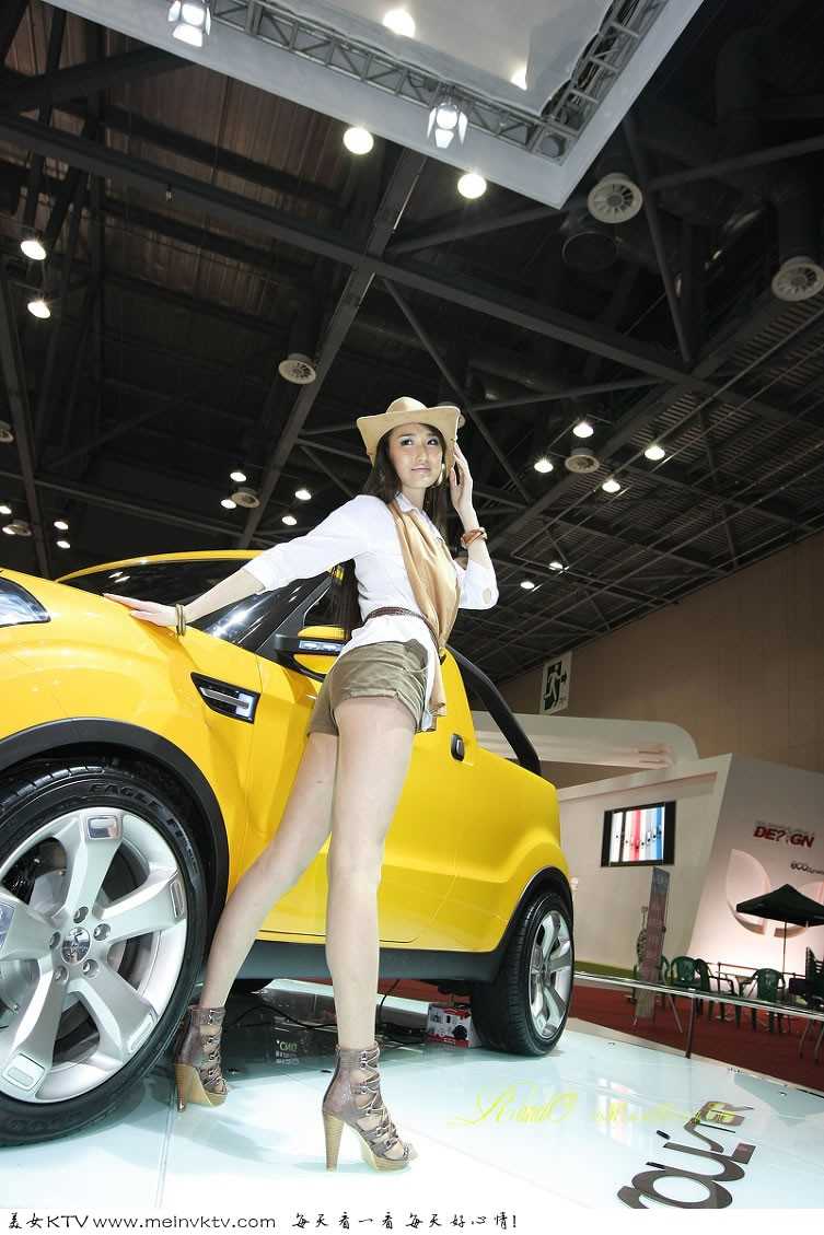 高清韩国美女车模图片长腿迷人图集