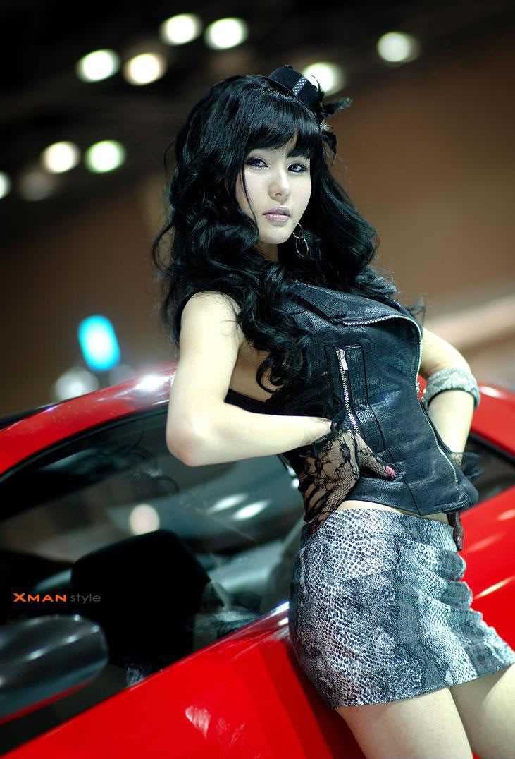 高清韩国美女车模图片长腿迷人图集