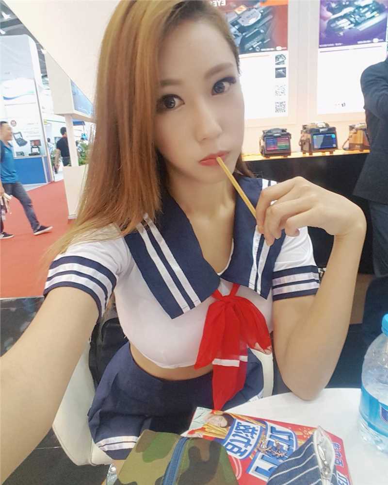 最全韩国车模美女金泰熙图片大全壁纸