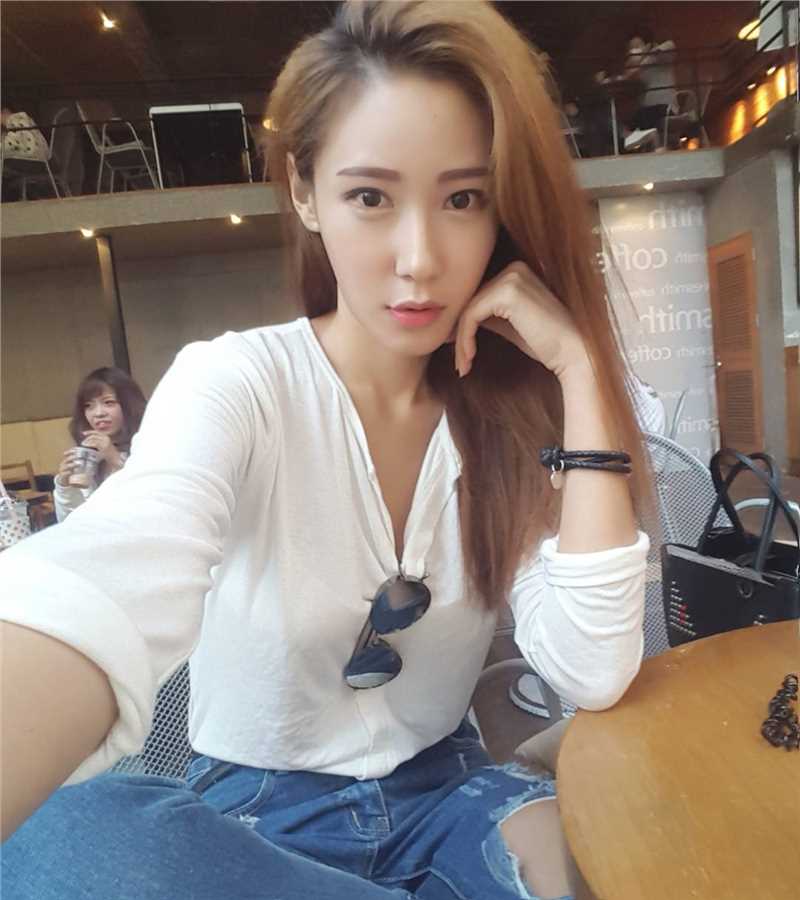 最全韩国车模美女金泰熙图片大全壁纸