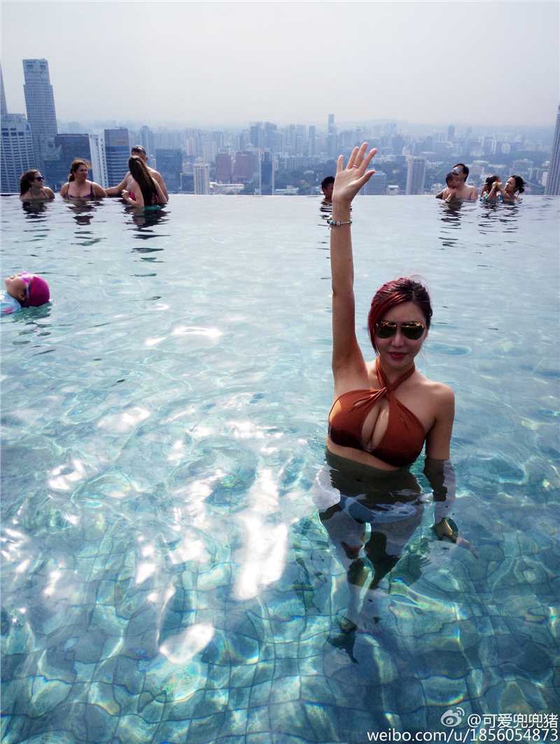 最新性感车模美女可爱兜兜猪私拍图片大全图集