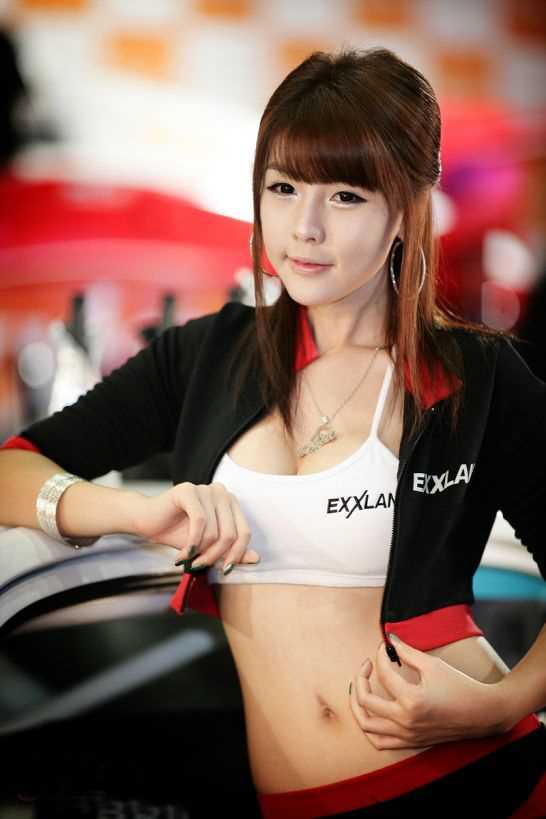 高清韩国嫩模黄美姬车展性感甜美图集