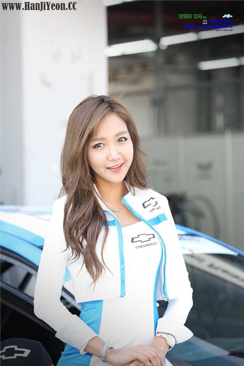 优质靓丽车模赵仁英车展秀魔鬼身材图相册