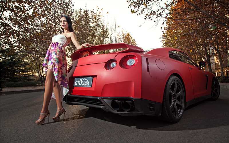 高清美女车模刘露高挑身材图片电脑壁纸图册