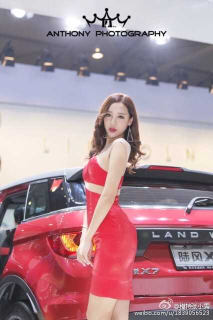 优质气质美女车模张小霈车展秀大长腿相册