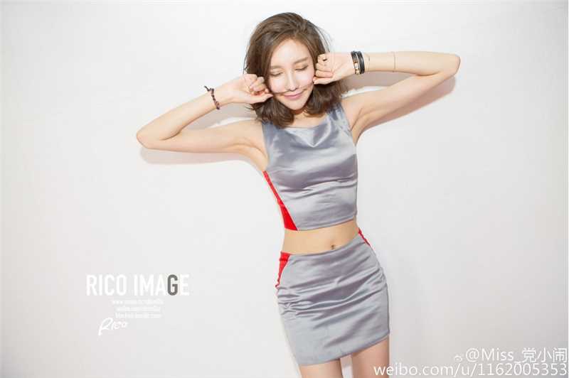 优质中国最美车模党佳妮车展秀大长腿图相册