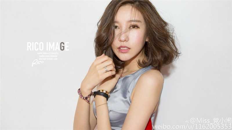 优质中国最美车模党佳妮车展秀大长腿图相册