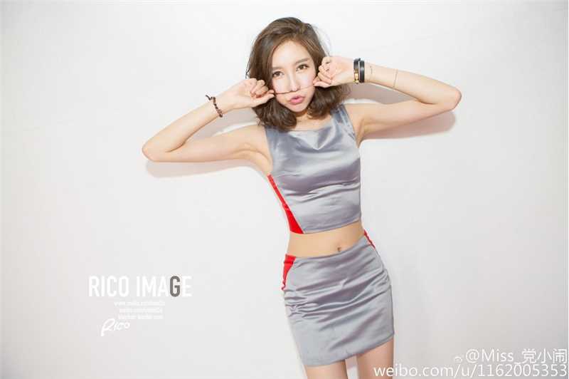 优质中国最美车模党佳妮车展秀大长腿图相册