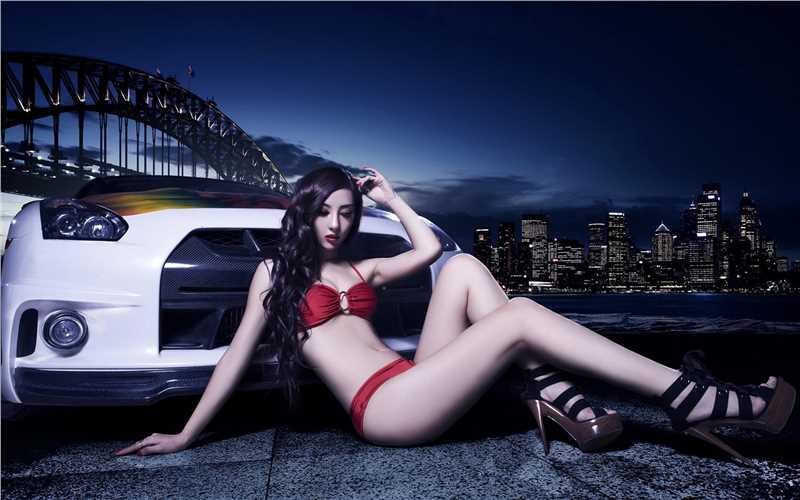 特别专辑烈焰红唇性感车模高清壁纸
