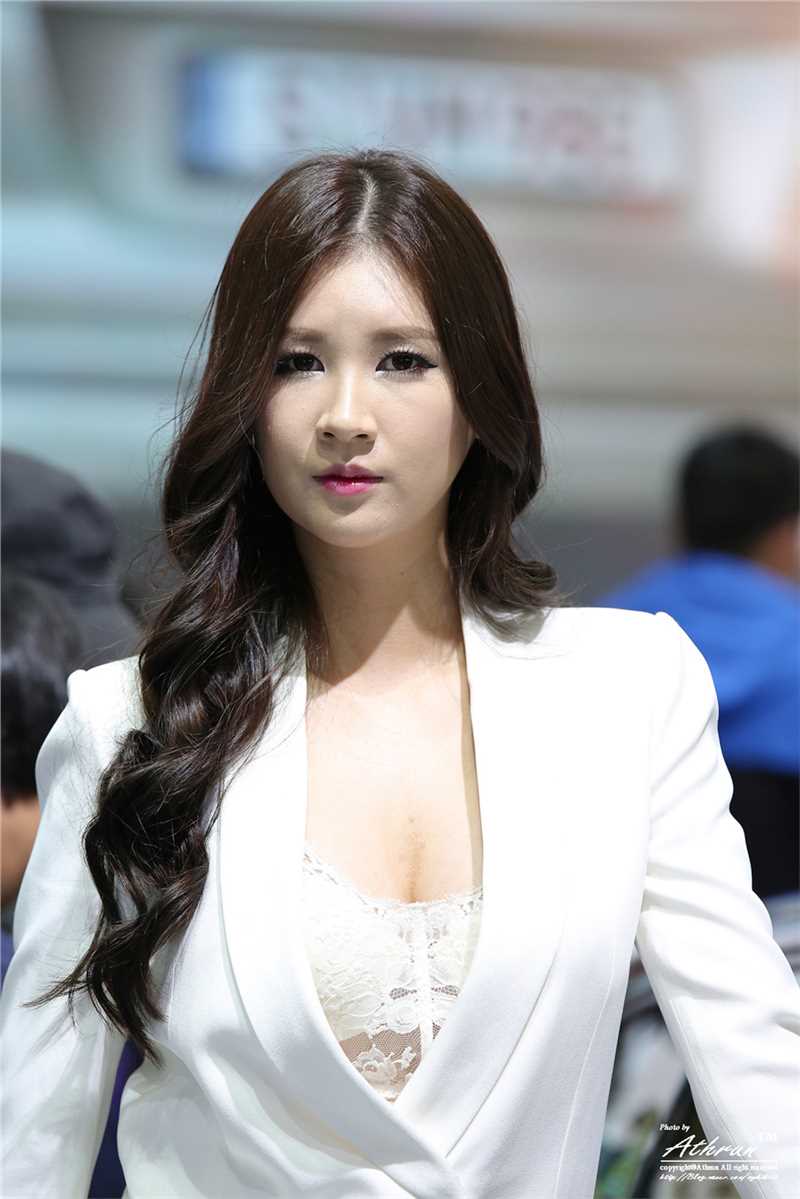 最全韩国最美车模车展大秀魔鬼身材相册