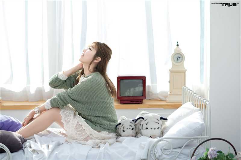 韩国车模李恩慧甜美可人私房照