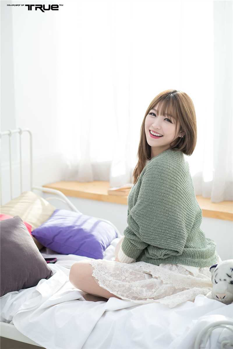 韩国车模李恩慧甜美可人私房照