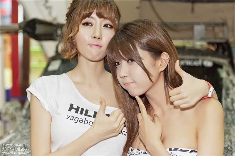 最新韩国模特许允美牛仔热裤车展壁纸