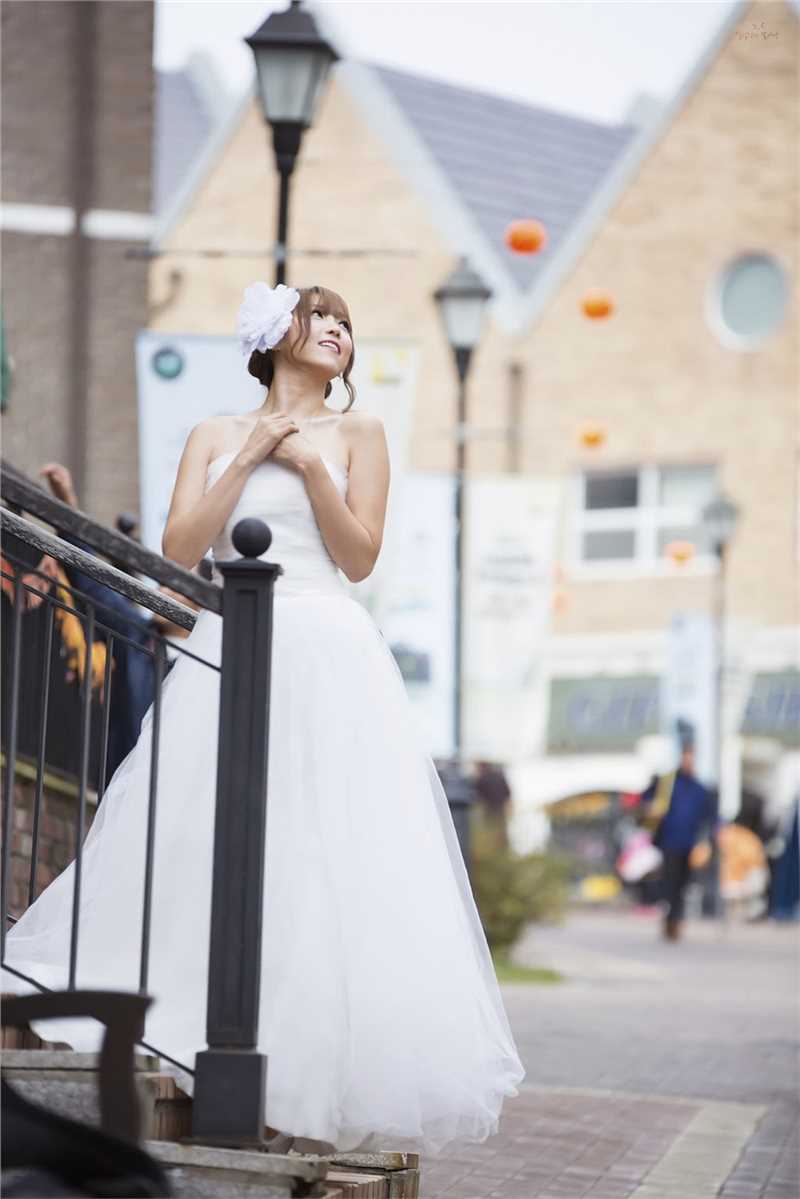 最全韩国车模李恩慧白色婚纱唯美写照壁纸