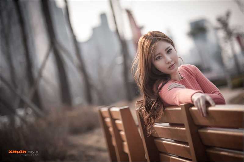 精选韩国车模申世河户外唯美照图册