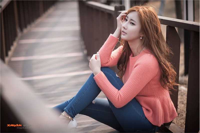 精选韩国车模申世河户外唯美照图册