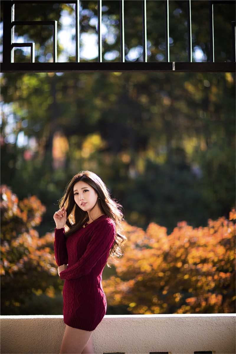 精选韩国车模申世河户外唯美照图册