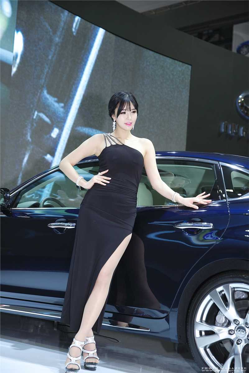 优质韩国美女车模崔星河车展高清图片图片