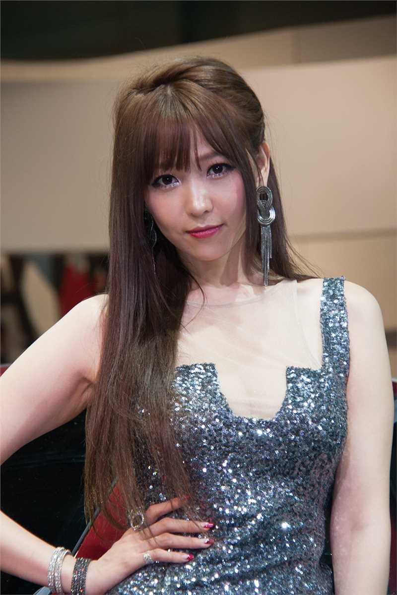 精选韩国车模李恩慧车展秀骨感身材图片图册