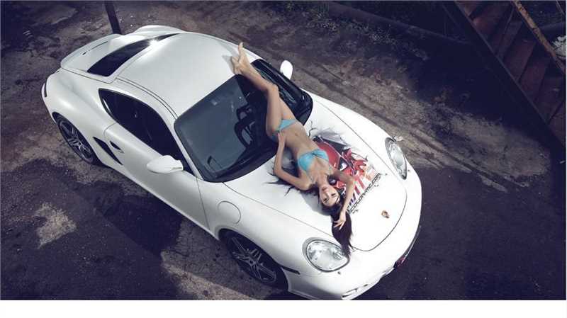 优质车模李颖芝性感比基尼诱惑相册