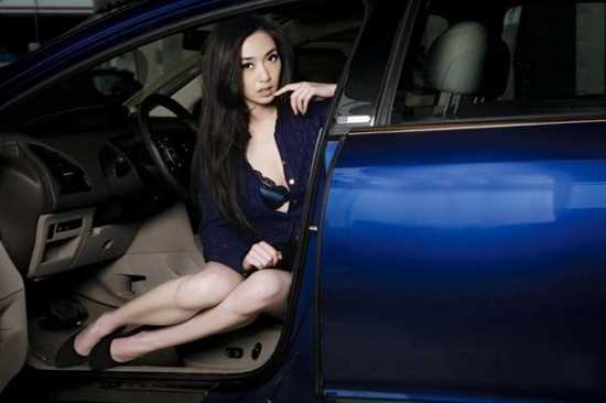 最全黑色袜子车模私房性感酥胸诱人相册